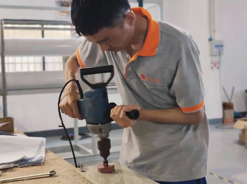 高溫下的環保人